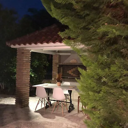 Vakantiehuis Contemporary With Bbq In North Evia *