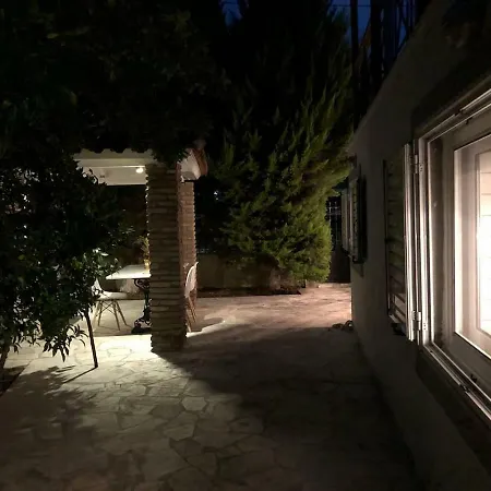 Holiday home Contemporary With Bbq In North Evia Neochori (Istiaia-Aidipsos)